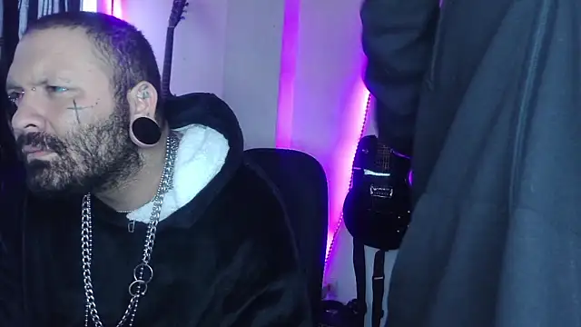 darkclothes online show from 02/23/25, 11:33