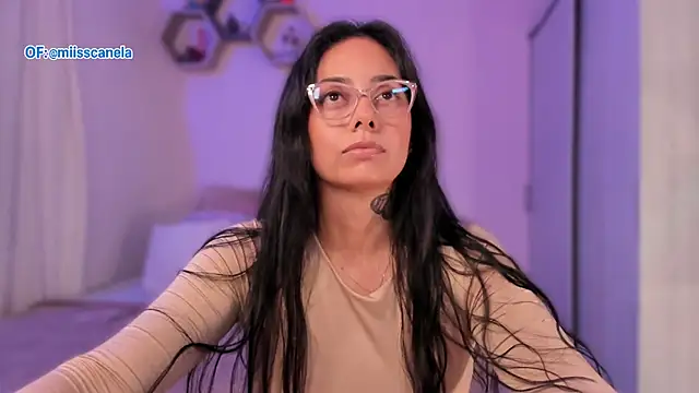 Aleja24Evans online show from 10/02/25, 12:28