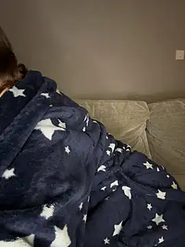 Snapshot of Ailsa_Bliss chatting on 03/04/25, 09:54 Ailsa Bliss online show from 03/04/25, 09:54