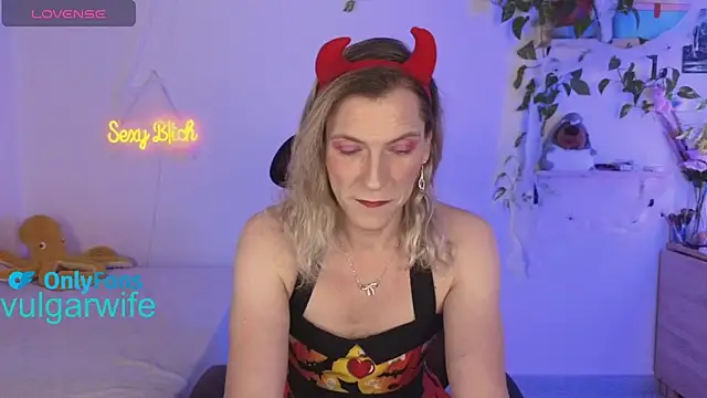 vulgar wife online show from 10/26/25, 04:46