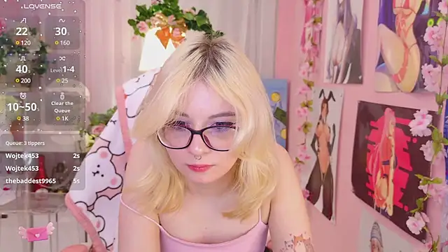 Snapshot of Coconut_Mia chatting on 12/26/24, 10:09 Coconut Mia online show from 12/26/24, 10:09