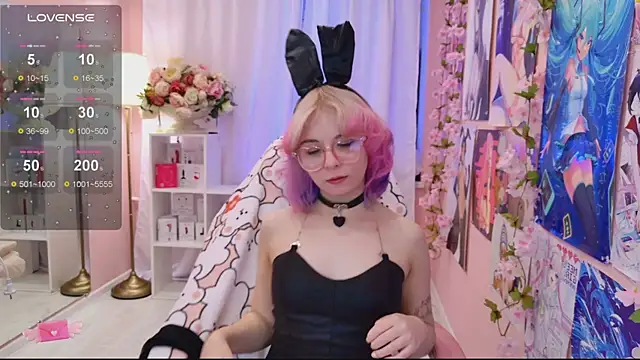 Snapshot of Coconut_Mia chatting on 09/30/25, 04:12 Coconut Mia online show from 09/30/25, 04:12