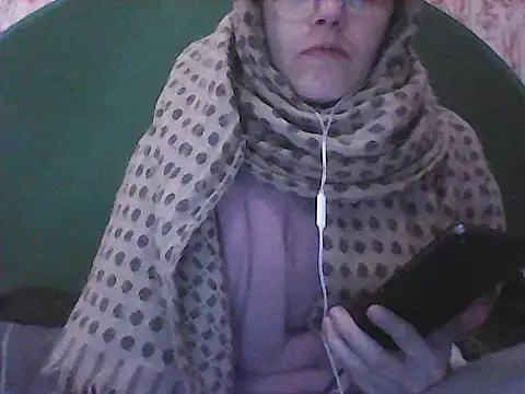 Snapshot of Musical__fantasy chatting on 10/22/25, 04:18 Musical fantasy online show from 10/22/25, 04:18