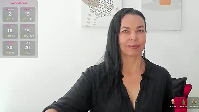 Evawalker  online show from 12/18/25, 03:07