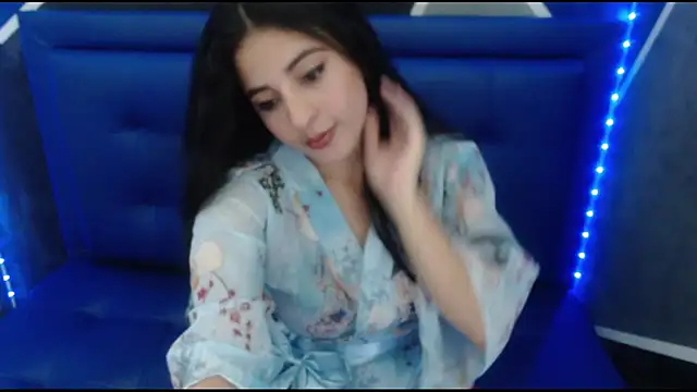 cherry modelx  online show from 09/15/25, 09:04