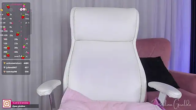 misspaulinaa online show from 12/12/24, 08:36