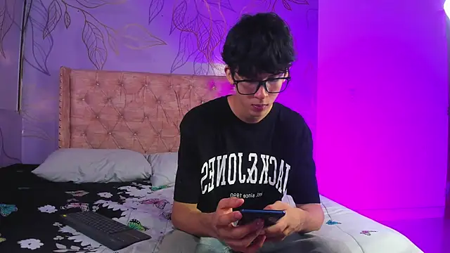 Theskinnyboys online show from 03/14/25, 01:13