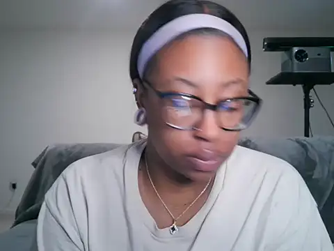 Nyxie Chaos online show from 06/08/26, 01:44