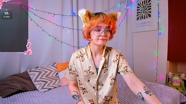 Snapshot of ohliva chatting on 01/13/25, 04:39 ohliva online show from 01/13/25, 04:39