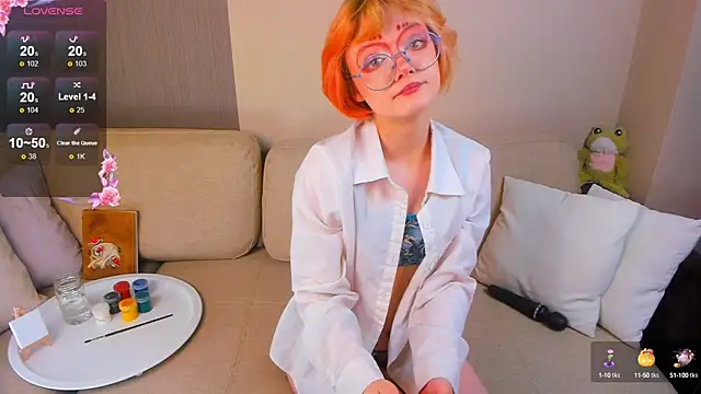 Snapshot of ohliva chatting on 02/07/25, 06:35 ohliva online show from 02/07/25, 06:35