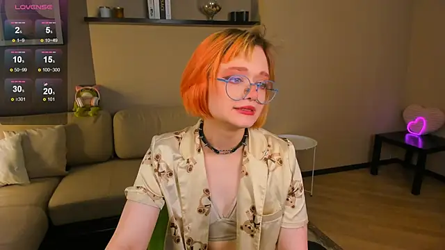 Snapshot of ohliva chatting on 02/28/25, 05:26 ohliva online show from 02/28/25, 05:26