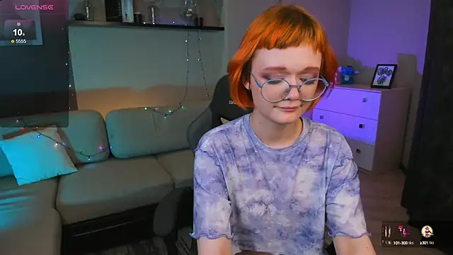 Snapshot of ohliva chatting on 03/17/25, 04:43 ohliva online show from 03/17/25, 04:43