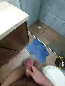 Snapshot of novinho_rosado chatting on 01/25/25, 02:58 novinho rosado online show from 01/25/25, 02:58