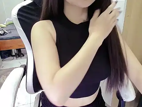 Snapshot of Lynk_Lee69 chatting on 02/19/25, 04:22 Lynk Lee69 online show from 02/19/25, 04:22