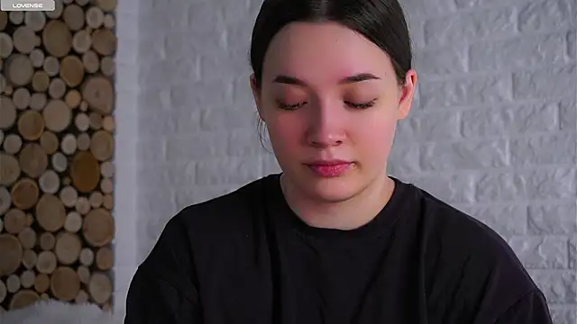 LowOncoming online show from 06/12/26, 02:32