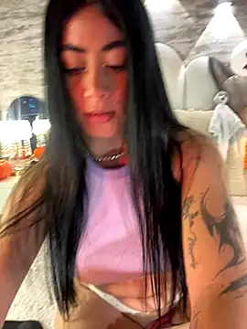  MadiLee  online show from 10/06/25, 03:04