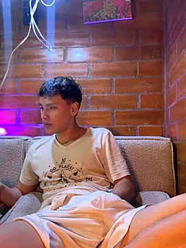 pipeynick online show from 10/18/25, 02:36