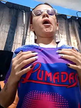 karolainvalentina online show from 02/14/25, 12:25