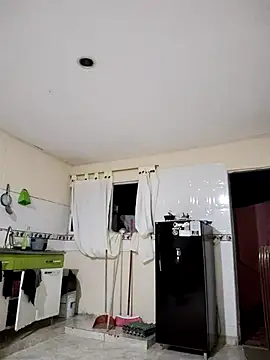 Snapshot of _maiahairy_ chatting on 11/02/25, 11:07 maiahairy online show from 11/02/25, 11:07