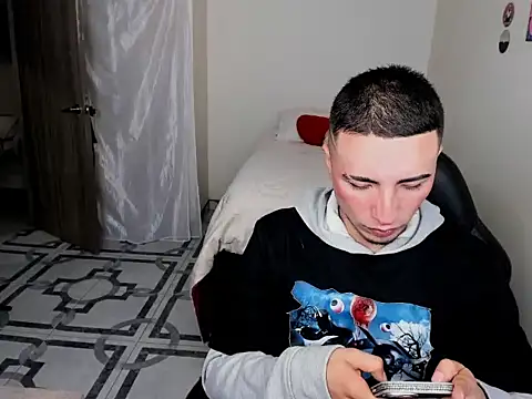 sweet boys xx online show from 03/11/25, 10:29
