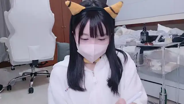 YUNOCHI nyanko online show from 03/15/25, 10:03