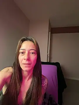 Snapshot of SOFIASWEETSECRETT chatting on 05/10/26, 02:50 SOFIASWEETSECRETT online show from 05/10/26, 02:50