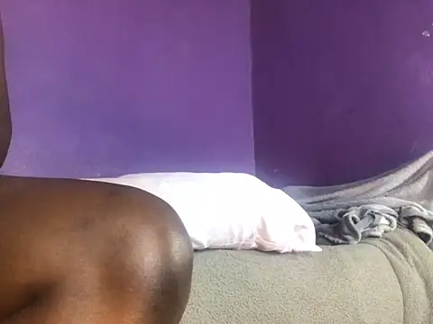 Snapshot of banker86 chatting on 03/10/25, 05:43 banker86 online show from 03/10/25, 05:43