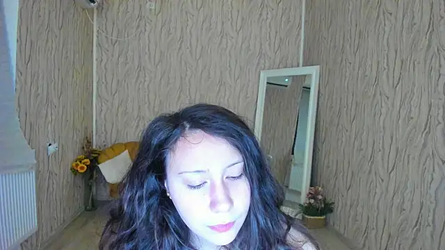 AishaRouhi online show from 12/22/24, 05:23