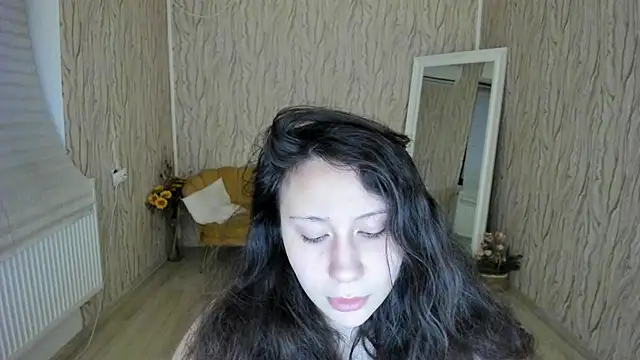 AishaRouhi online show from 01/02/25, 05:24