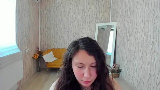 AishaRouhi online show from 01/02/25, 11:31