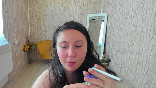 AishaRouhi online show from 01/09/25, 11:25