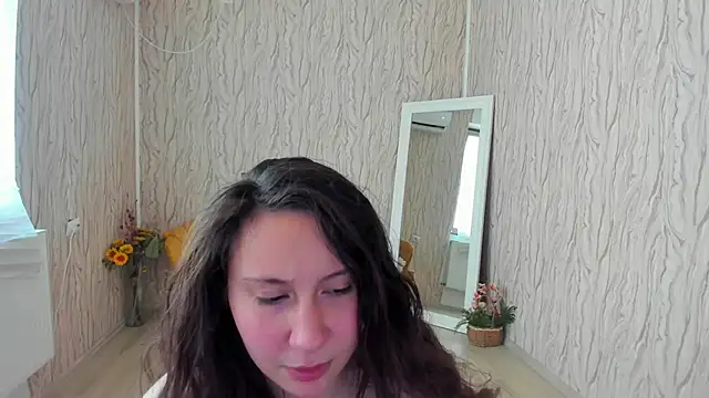 AishaRouhi online show from 01/13/25, 11:30