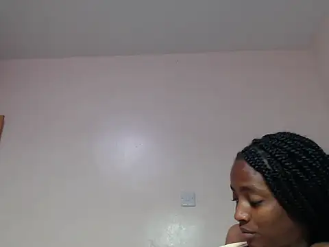 Snapshot of nanaswee chatting on 02/11/26, 04:12 nanaswee online show from 02/11/26, 04:12