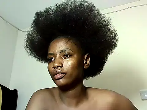 Snapshot of nanaswee chatting on 06/12/26, 04:17 nanaswee online show from 06/12/26, 04:17