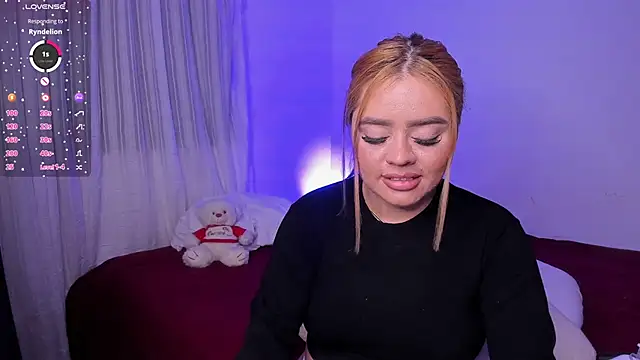 isabella arias1 online show from 12/27/24, 09:06