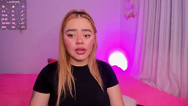 isabella arias1 online show from 01/06/25, 05:52