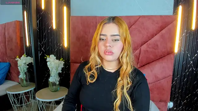 isabella arias1 online show from 03/12/25, 03:57