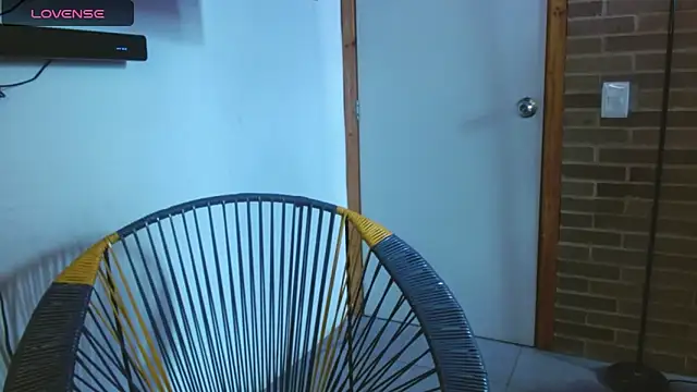 Snapshot of helenacyruss chatting on 11/19/25, 03:01 helenacyruss online show from 11/19/25, 03:01