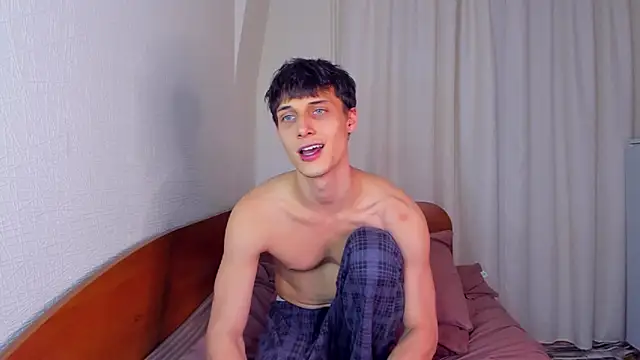 Kent Ross online show from 10/14/25, 04:41