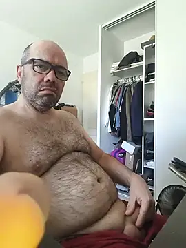 Snapshot of veryverybigdick45 chatting on 05/28/26, 10:23 veryverybigdick45 online show from 05/28/26, 10:23