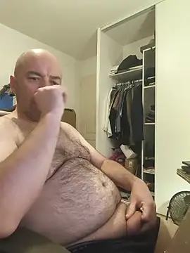 Snapshot of veryverybigdick45 chatting on 05/29/26, 10:41 veryverybigdick45 online show from 05/29/26, 10:41