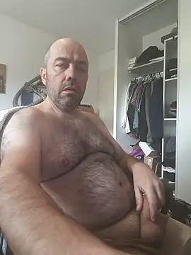 Snapshot of veryverybigdick45 chatting on 06/04/26, 09:37 veryverybigdick45 online show from 06/04/26, 09:37