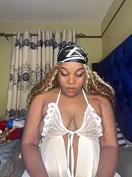 Queenshaz01 online show from 05/24/26, 09:09