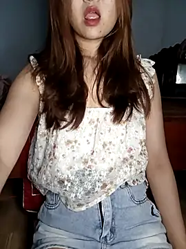 Snapshot of Girl20sexy chatting on 10/16/25, 05:03 Girl20sexy online show from 10/16/25, 05:03