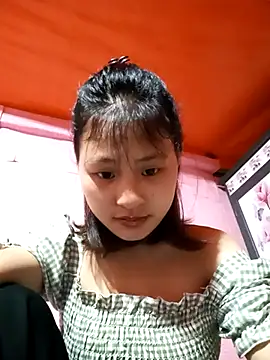 trieungoclnt online show from 03/15/25, 02:24