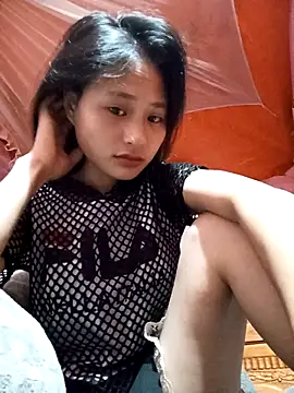 trieungoclnt online show from 09/28/25, 04:34