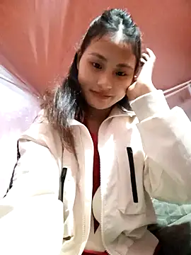 trieungoclnt online show from 11/22/25, 08:02