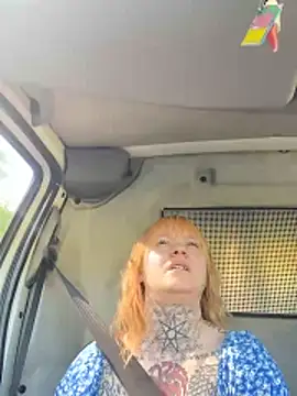 poussichienne online show from 04/25/26, 02:47