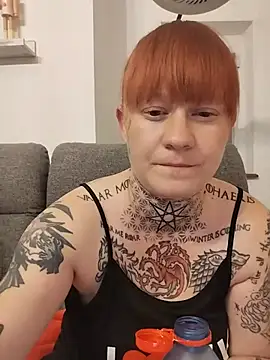 poussichienne online show from 07/17/26, 06:57