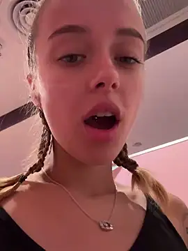 enjoy my beauty online show from 01/24/25, 04:16